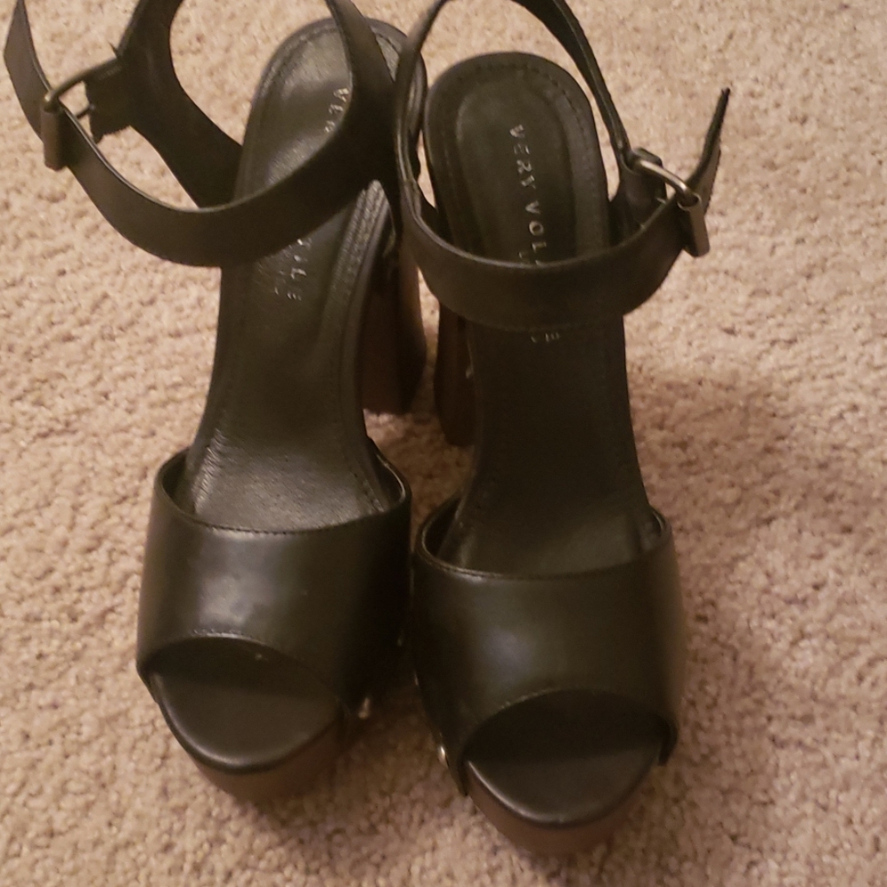 Black shoes